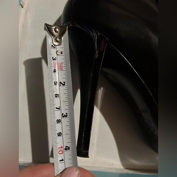 Soft leather booties from Marciano - Picture 5 of 5